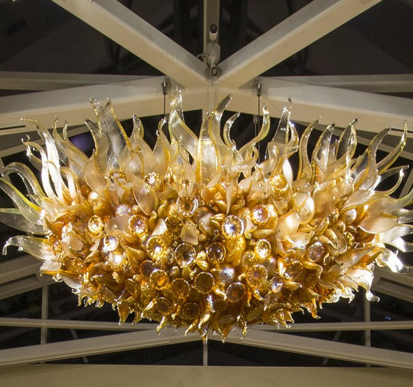 <p>Maker's Mark® unveils exclusive art exhibition by celebrated artist dale chihuly</p>
