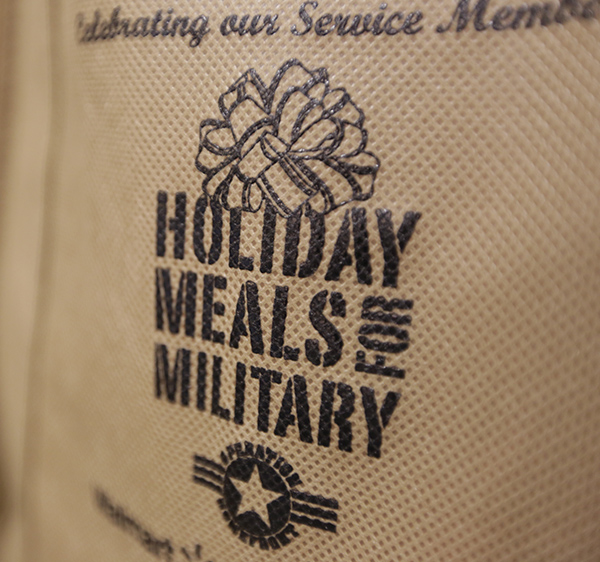 <p>Jim Beam Donates $100,000 To Fund Holiday Meals for Military Families</p>
