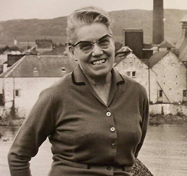 <p>Laphroaig® 25 Year Old Whisky Celebrates the Life of Bessie Williamson</p>
