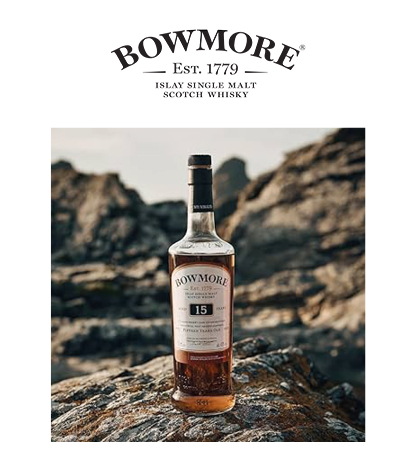 Bowmore Flasche in einer felsigen Landschaft