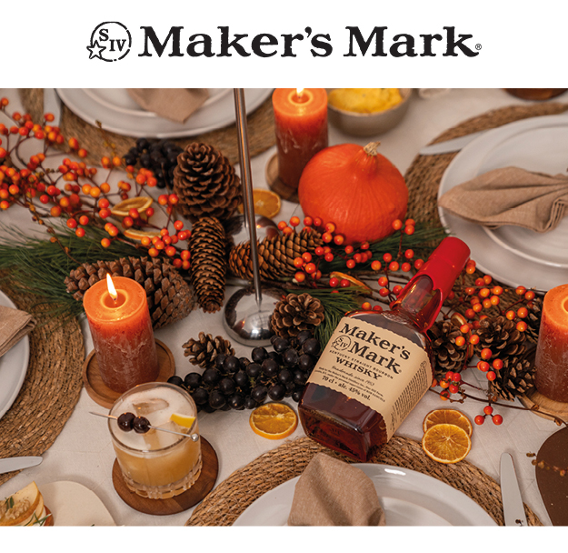 Maker's Mark Flasche auf einem festlich gedeckten Tisch